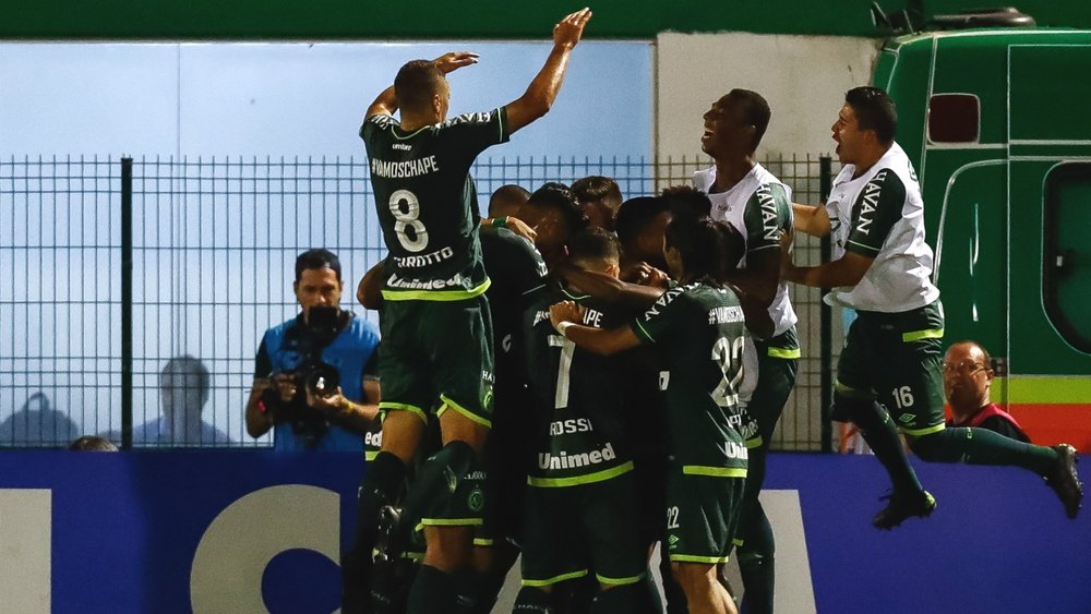 Chapecoense win first title since tragic plane crash