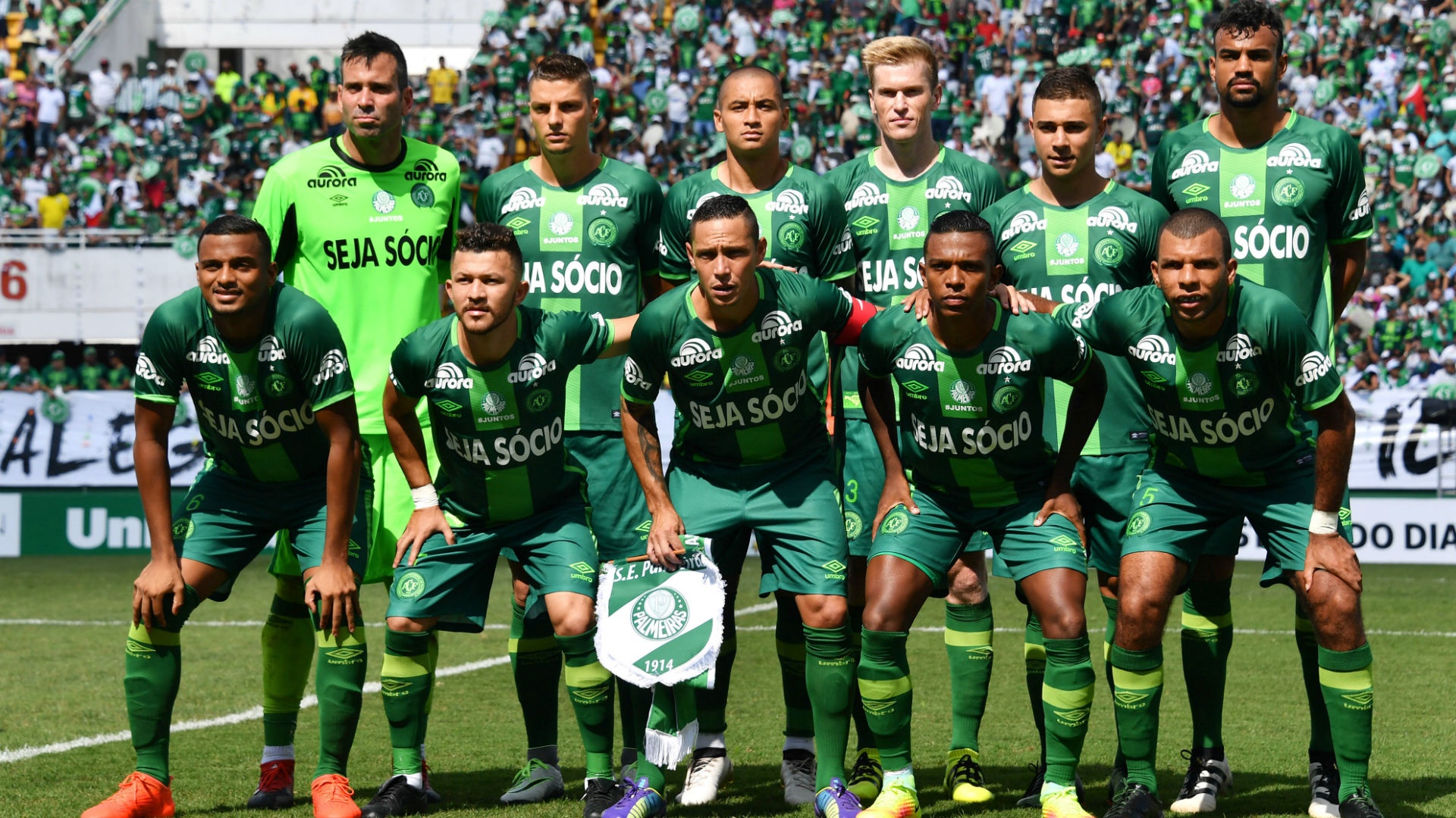 Chapecoense make emotional return to football