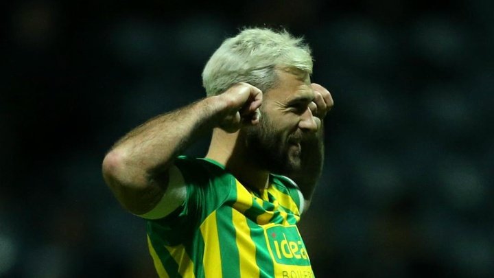 Preston North End 0-1 West Brom: Baggies return to Championship summit with late Austin penalty