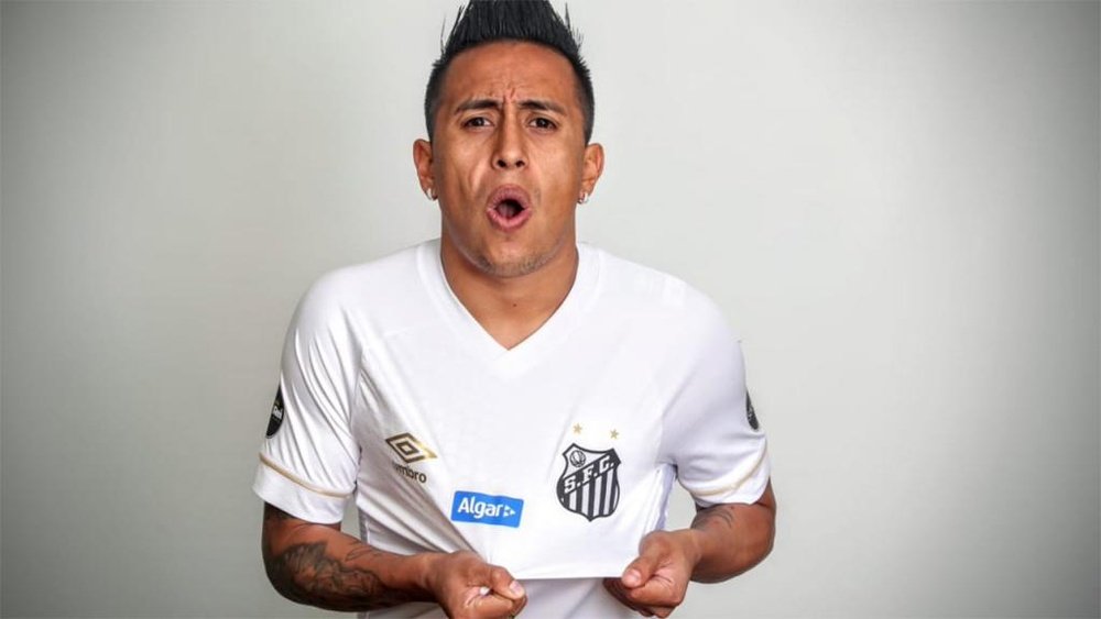 Cueva é anunciado pelo Santos e vestirá a ‘8’ de Renato