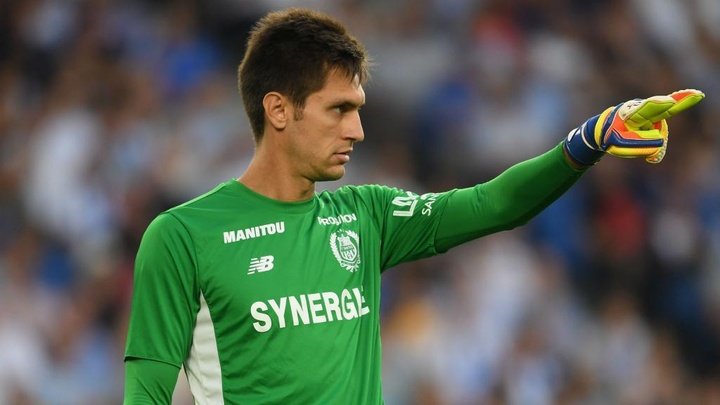 Lyon sign goalkeeper Tatarusanu