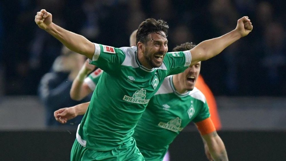 Pizarro sets a new Bundesliga record, scoring aged 40 years and 136 days. GOAL