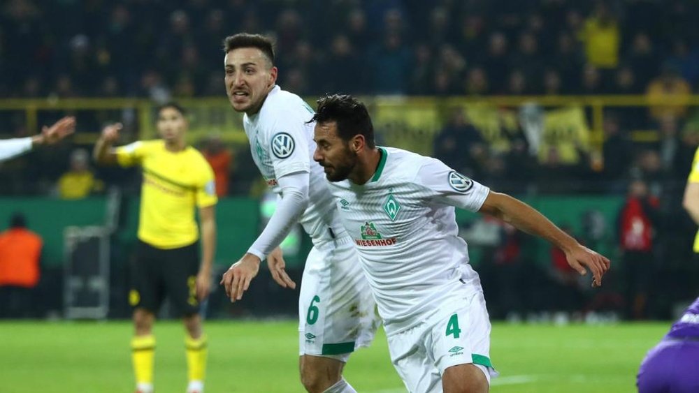 Reus substituted as Dortmund exit DFB-Pokal