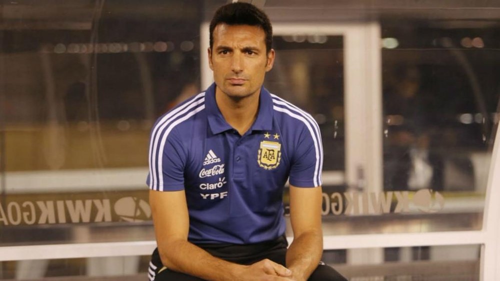 Scaloni quer torcida argentina com a seleção