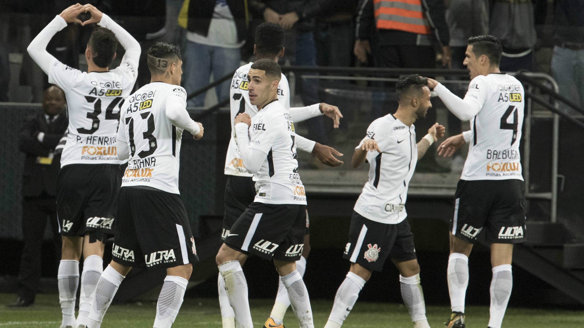 Mais um recorde! Corinthians se torna primeiro time a virar de turno invicto