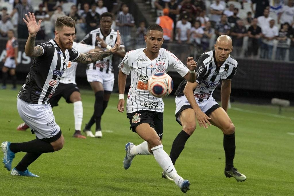 Derrota para Inter de Limeira aumenta pressão no Corinthians