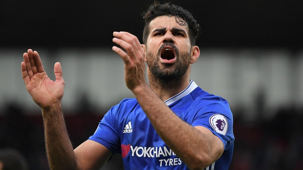 Costa-cropped