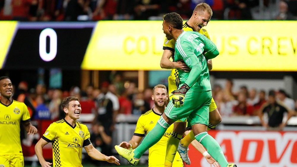Columbus Crew and Houston Dynamo advanced to the conference semi-finals. GOAL