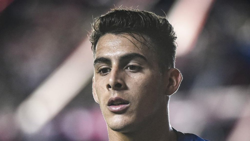 LA Galaxy extend Pavon loan