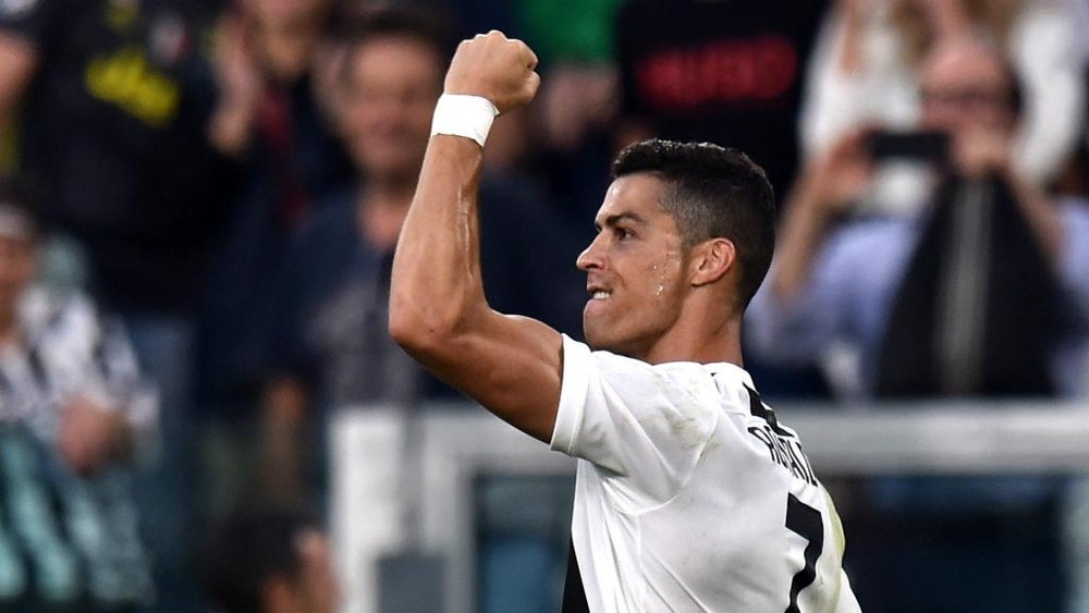 Cristiano Ronaldo celebrating Juventus Genoa