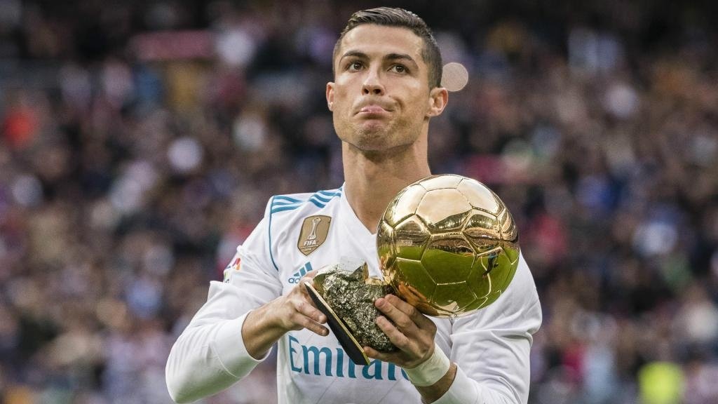 Ronaldo believes he can win a record-breaking sixth Ballon d'Or in 2018. GOAL