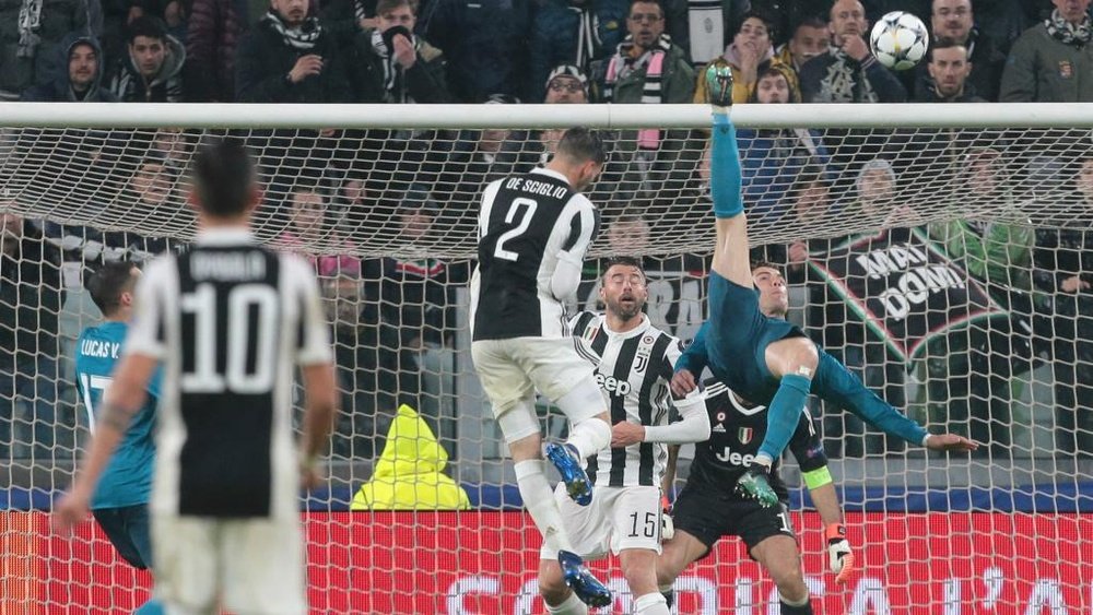Barzagli was left amazed by Cristiano Ronaldo strike. GOAL