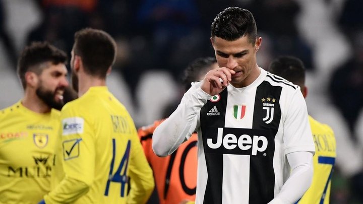Sorrentino ipnotizza Ronaldo: primo rigore sbagliato in campionato dal 2017