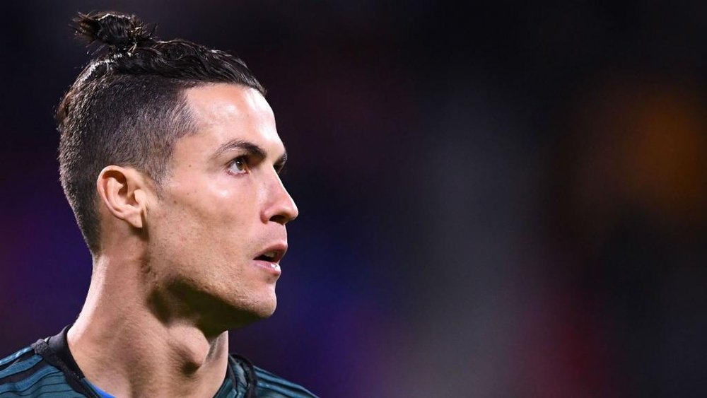 Cristiano Ronaldo não volta à Juve em meio ao coronavírus na Itália. Goal