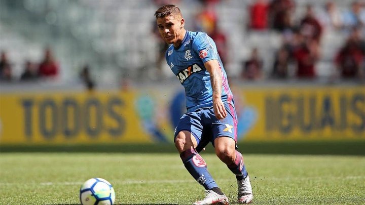 Absoldivos pelo STJD, Cuellar e Renê podem jogar contra o Corinthians