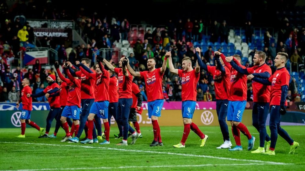Comeback win over Kosovo sends Czech Republic to Euro 2020. GOAL
