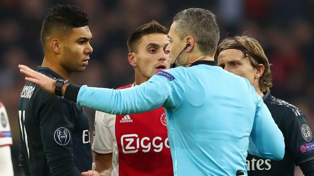 VAR wins backing of Ramos and Courtois after controversial Tagliafico call