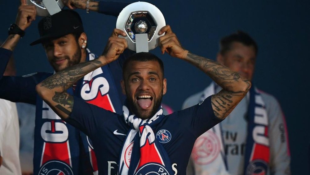 Dani Alves has announced he will not be continuing at PSG next season. GOAL