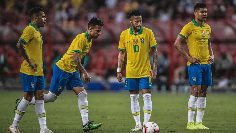 Brasil culpa fuso, calor e relaxamento por empate. Goal