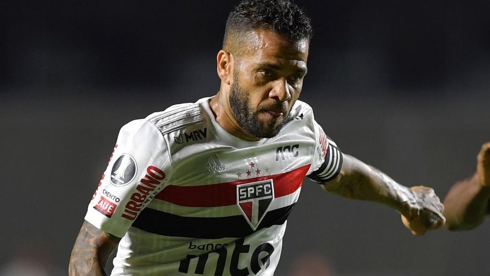 Quando Daniel Alves vai voltar a jogar pelo São Paulo? EFE