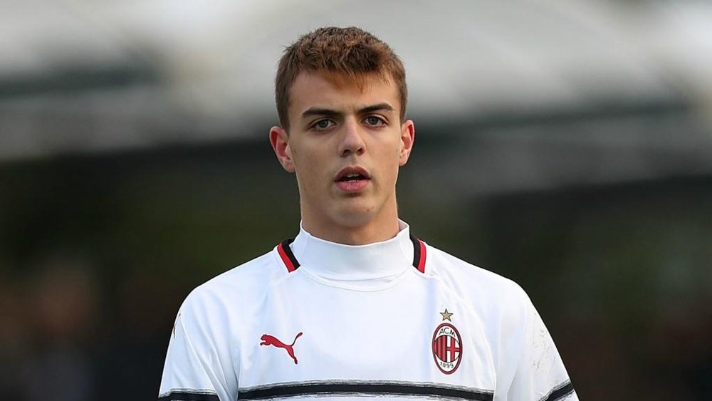 Maldini son included in Milan squad. GOAL