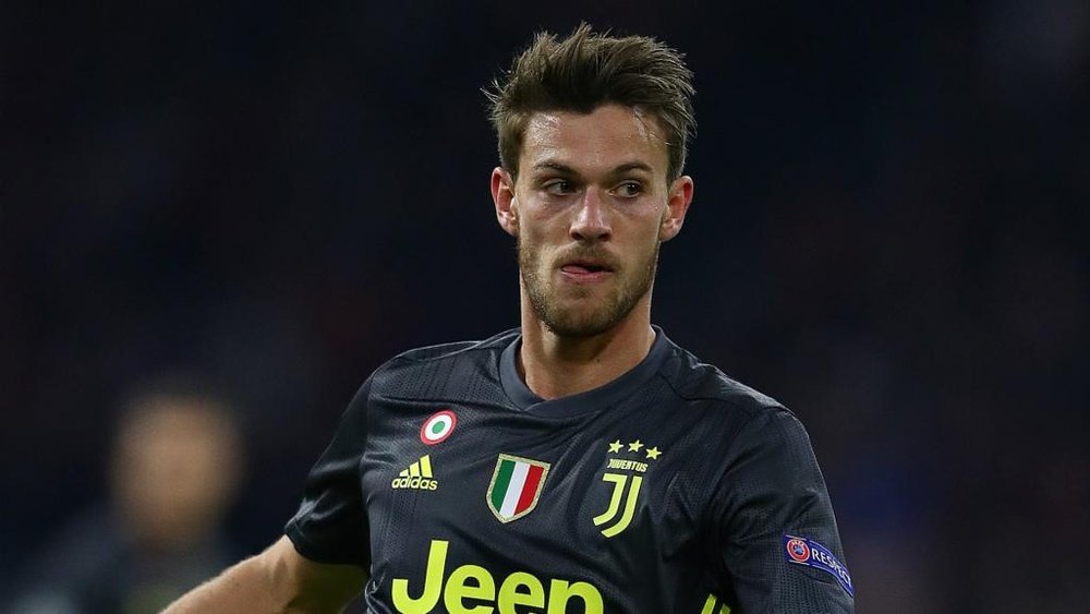 Rugani agent hints at Juventus exit