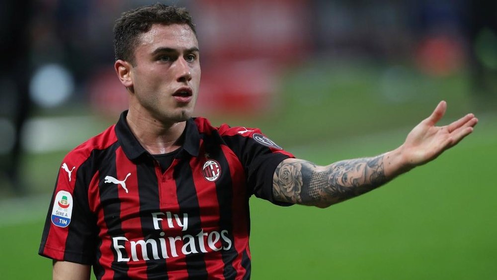 Calabria will be out for at least two months after fracturing fibula. GOAL