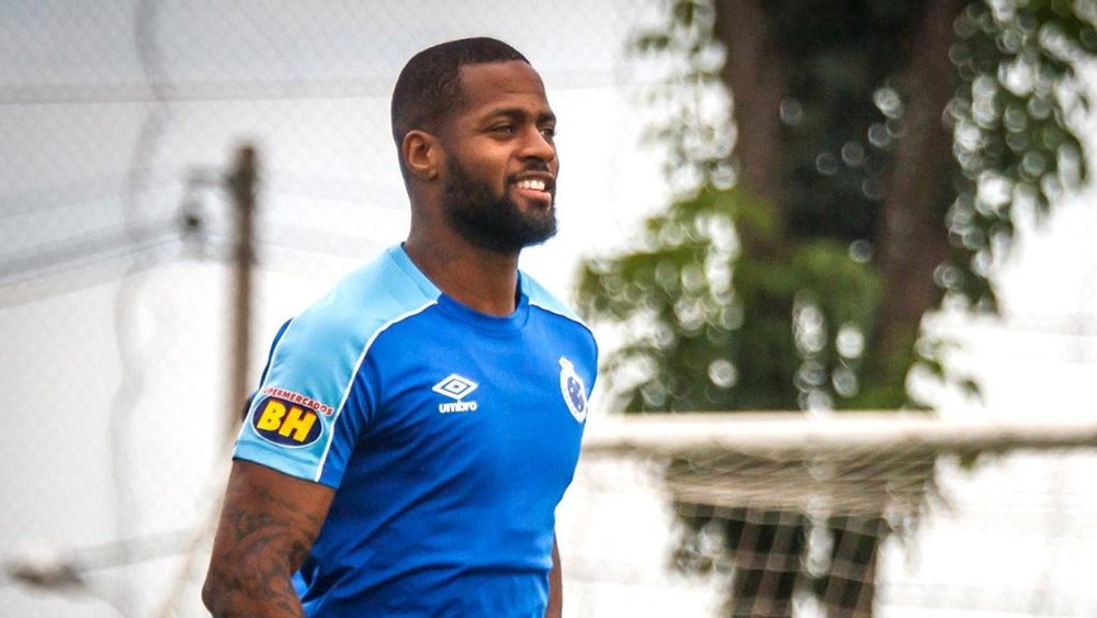 Objetivo do Vasco, o zagueiro Dedé não vai seguir no Cruzeiro. Goal