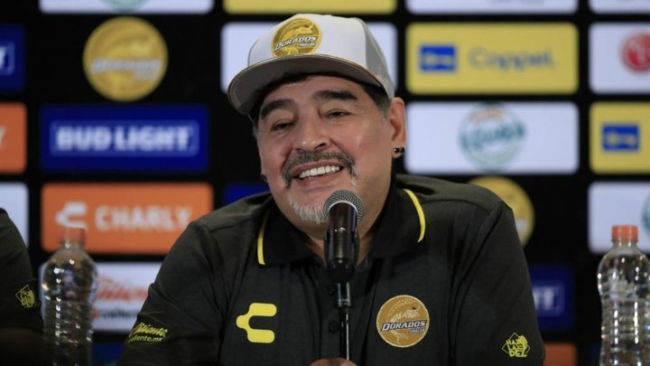 Maradona cita América em apresentação ao Dorados e ‘trolla’ amistoso do Brasil