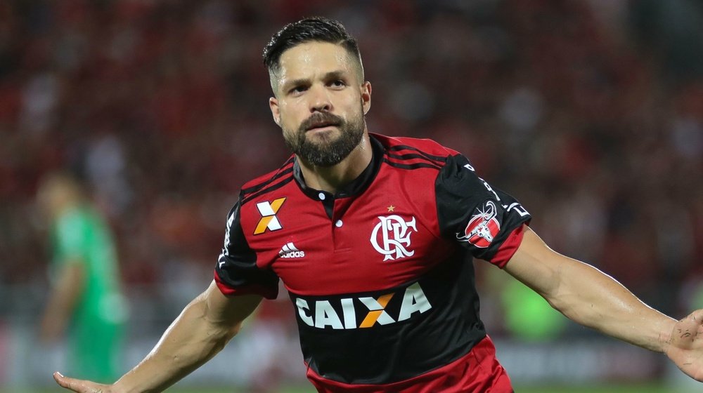 Flamengo vive dilema entre renovar com ou não com Diego. Goal
