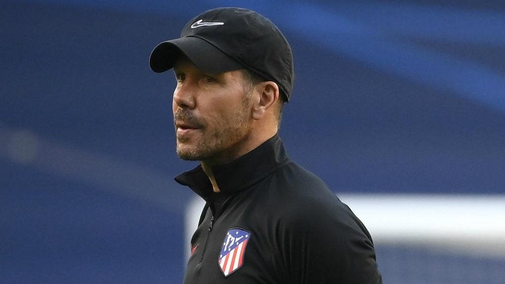 Diego Maradona dies: A myth is leaving us – Simeone