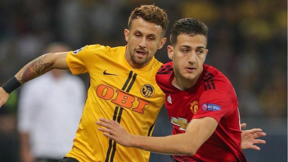 Mourinho: Dalot can play at Man United for more than 10 years