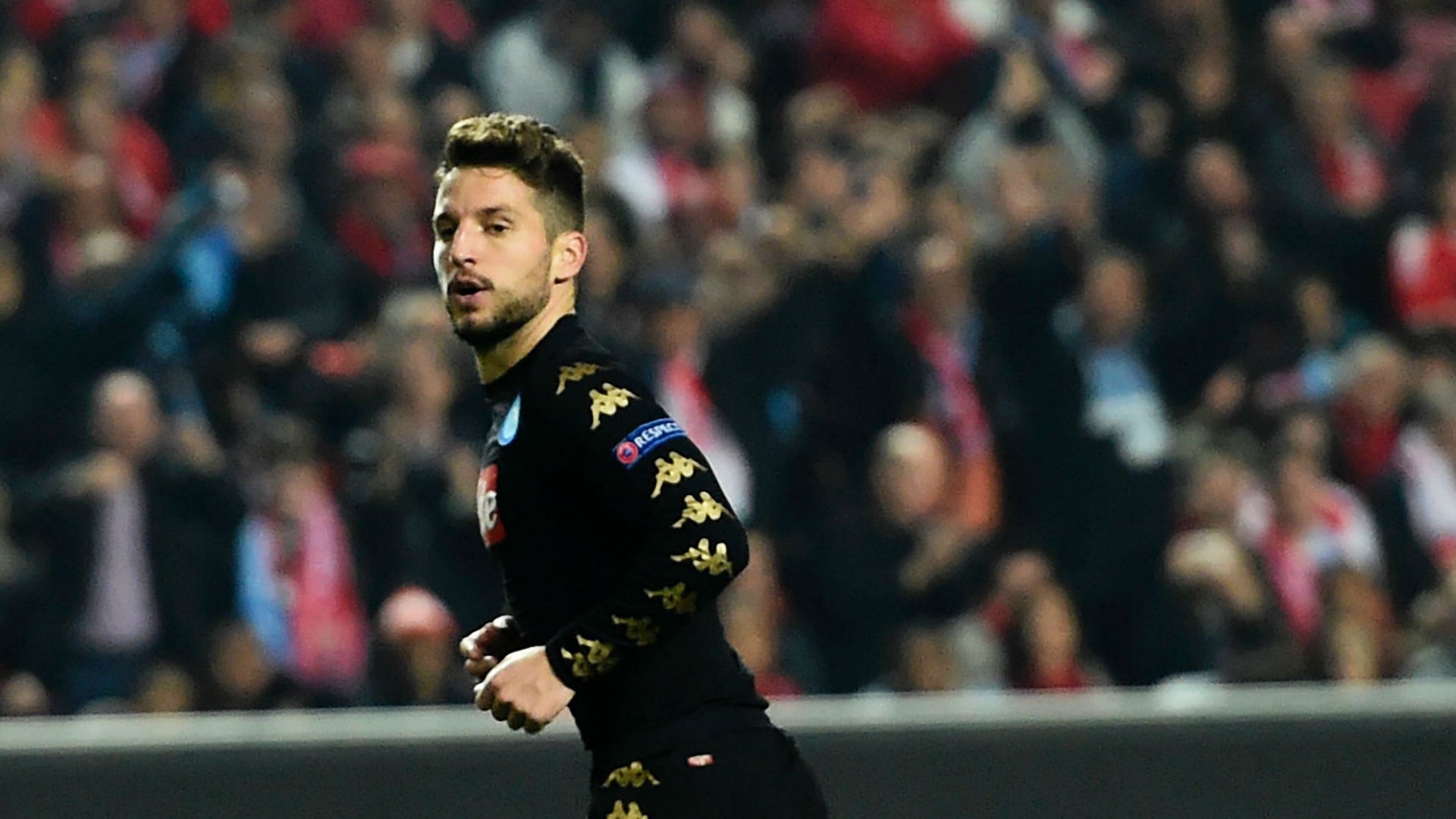 Benfica 1-2 Napoli: Super-sub Mertens seals top spot