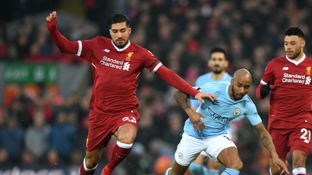 Can 'talking with everyone' but hints at Liverpool stay