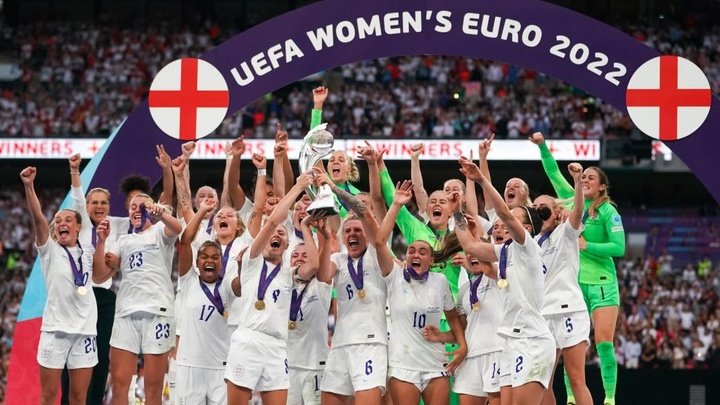 UEFA confirms four bids for 2025 women's Euro