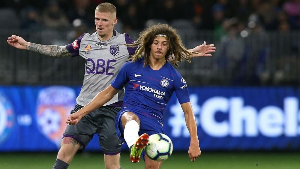 Ethan Ampadu has signed a new five-year contract at Stamford Bridge. GOAL