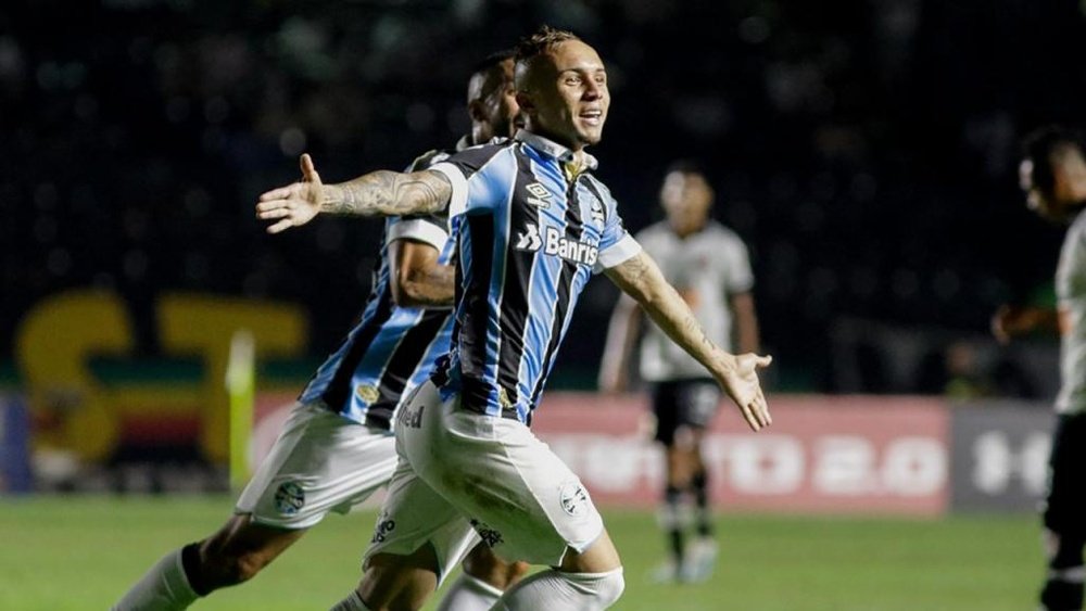 Ainda maior no Grêmio, Cebolinha decide como nunca no Brasileirão.