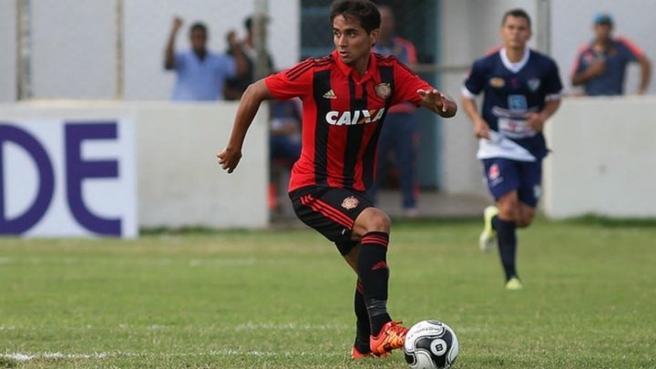 Para repor saídas, Flamengo deve anunciar Everton Felipe e Robert Piris