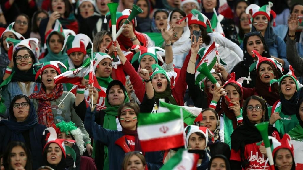 Infantino welcomes Iran's decision to allow women to watch football