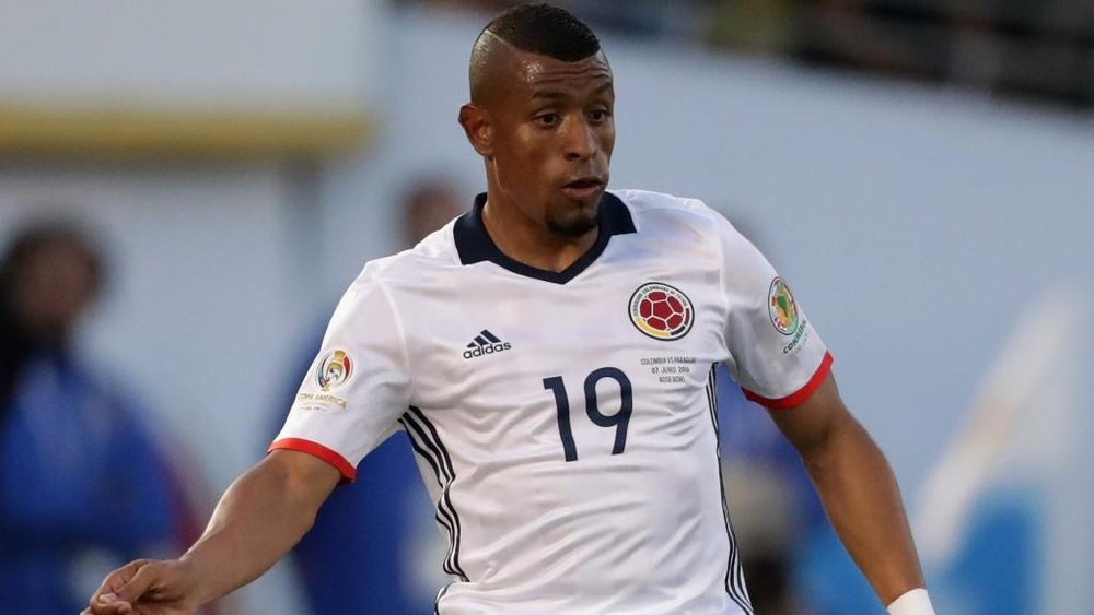 Diaz replaces injured Fabra