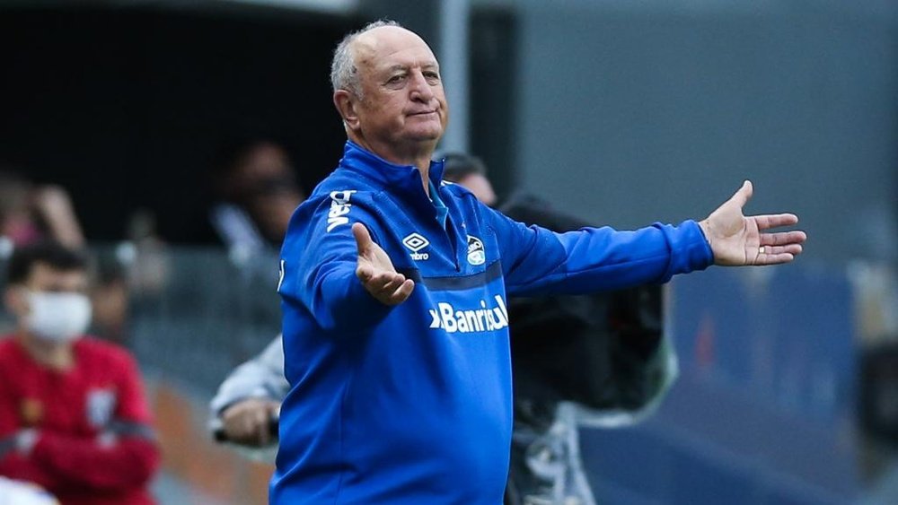 Com Felipão fora, Grêmio vai em busca de novo treinador. EFE