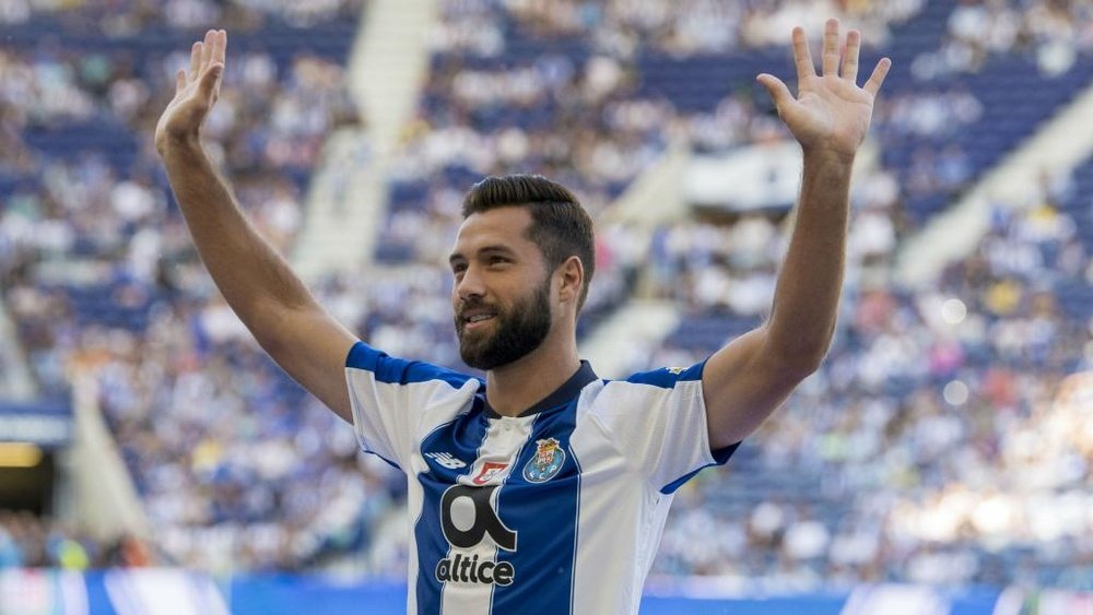 Felipe confirms Porto exit. Goal