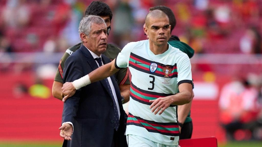 Fernando Santos and Pepe want Portugal to show fight and desire v Germany. GOAL