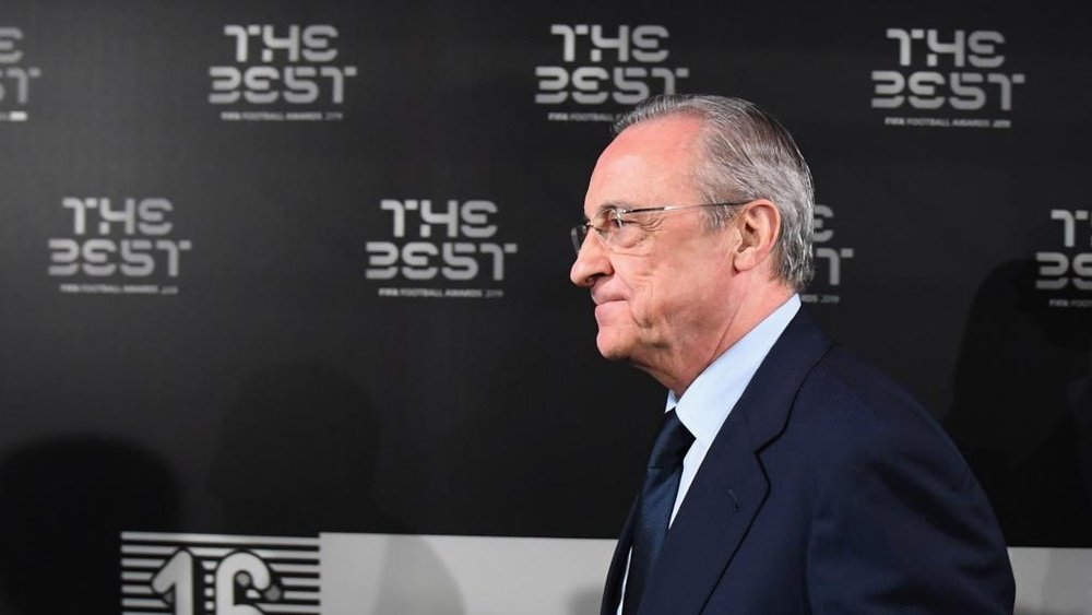 Florentino insiste que queria salvar o futebol com Superliga e culpa ingleses por fracasso. AFP