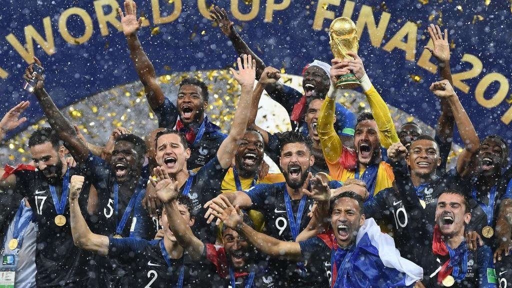 Deschamps convoca 22 dos 23 jogadores que venceram a Copa do Mundo