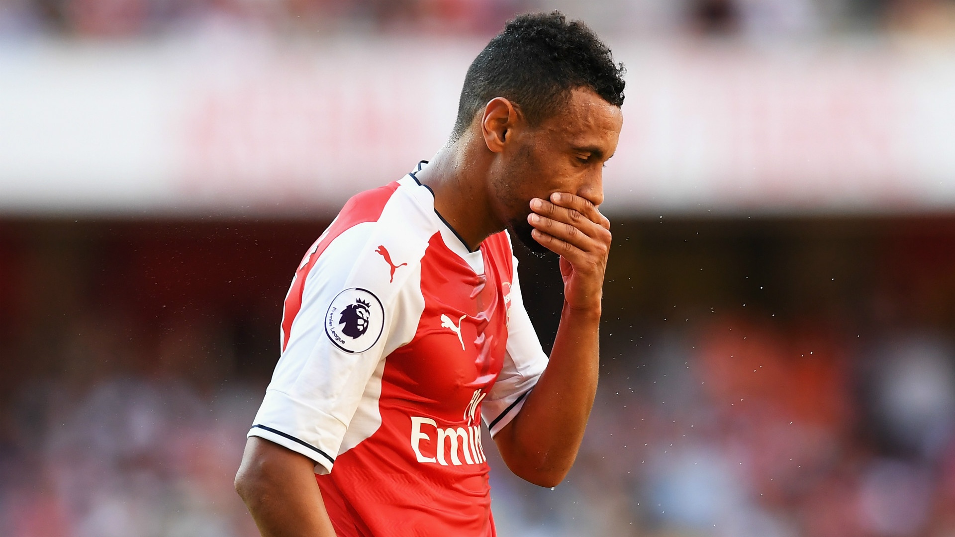 Arsenal suffer blow as Coquelin gets taken off injured against Bournemouth