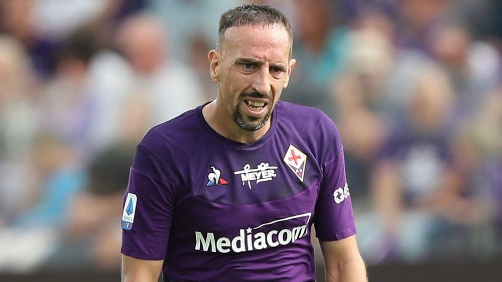 Ribery official shove blamed on VAR. GOAL
