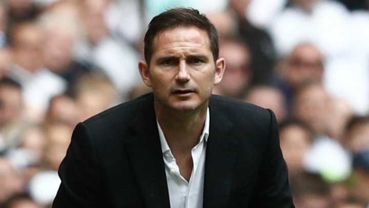 Il Derby County permette ai Blues di trattare con Lampard