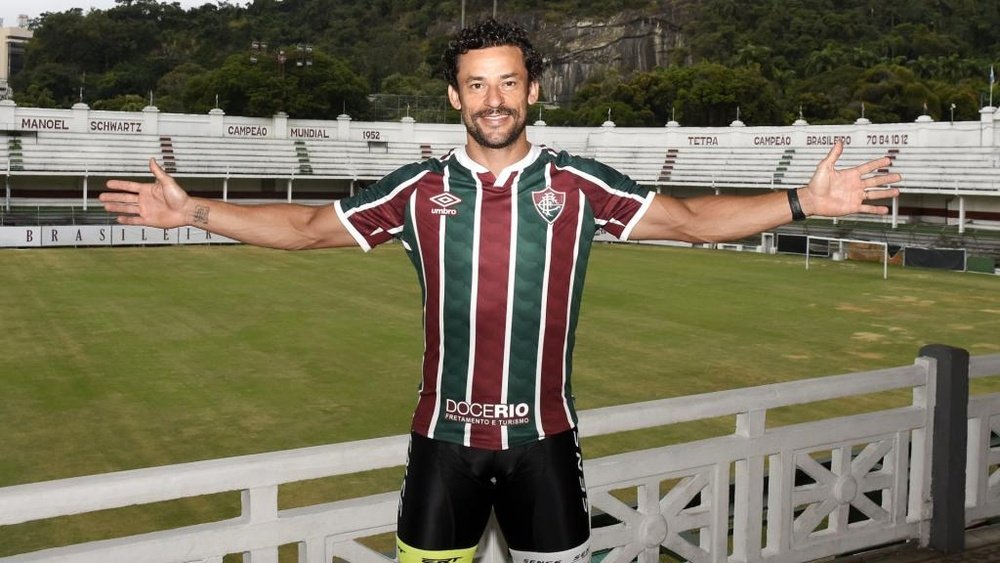 Chegada ao Fluminense e doações: como foi a viagem de Fred até o Rio