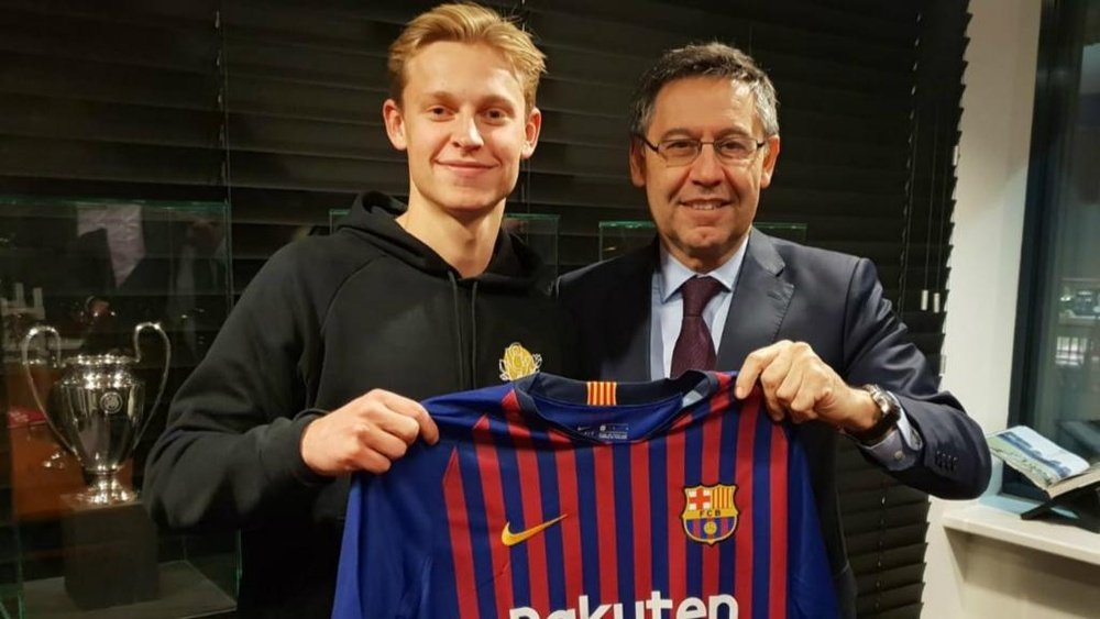 De Jong: I spoke to PSG and City before signing for Barca